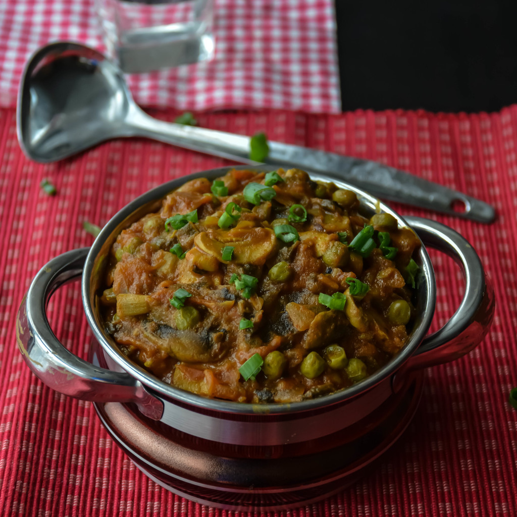 MushroomPeasMasala-8